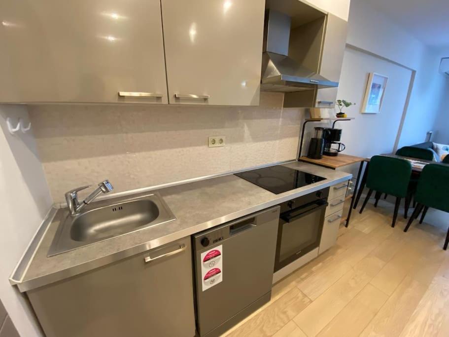 Daire Site Icinde! New! Modern Apart In Kadikoy *