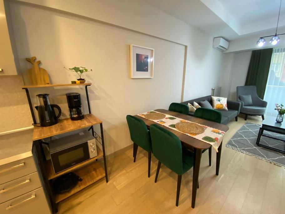 Site Icinde! New! Modern Apart In Kadikoy Daire
